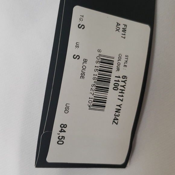 Georgio ARMANI EXCHANGE top. NWT - Picture 3 of 10